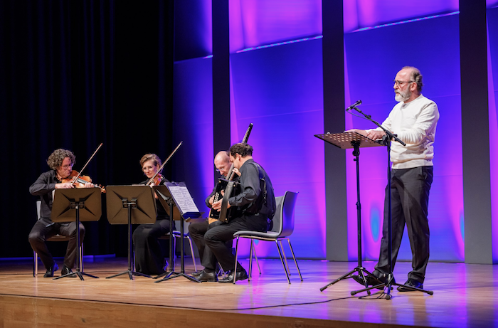 Karl Markovics und die OÖ Concert Schrammeln