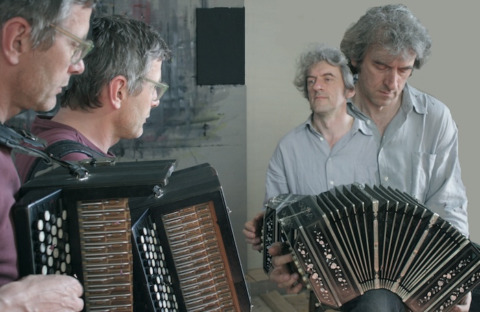 Das Duo MELANCOLIBRIS alias Lothar Lässer Akkordeon Josef Fürpaß Bandoneon