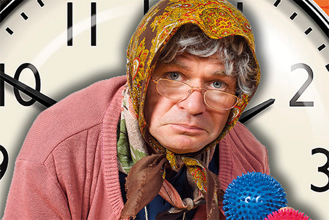 Markus Hirtler als Ermi-Oma - Wei(h)nachten im Altenheim