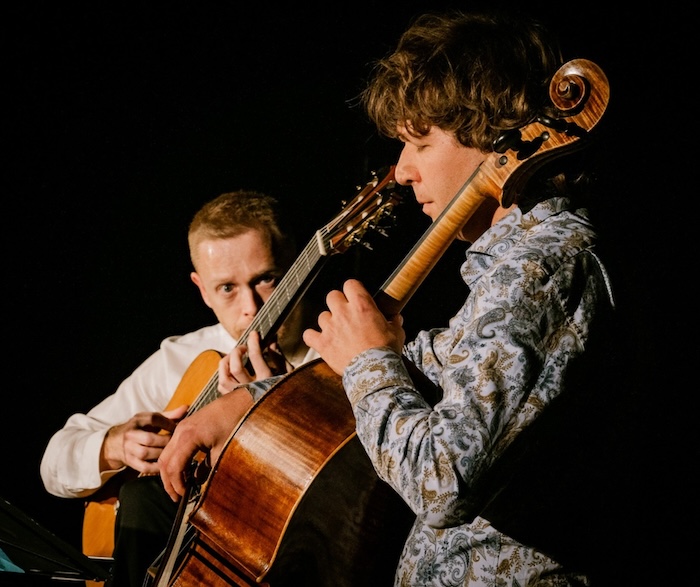 Armin Egger, Gitarre (Graz/Wien) Erich Oskar Huetter, Violoncello (Graz)