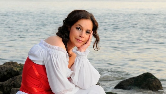 Carla Pires