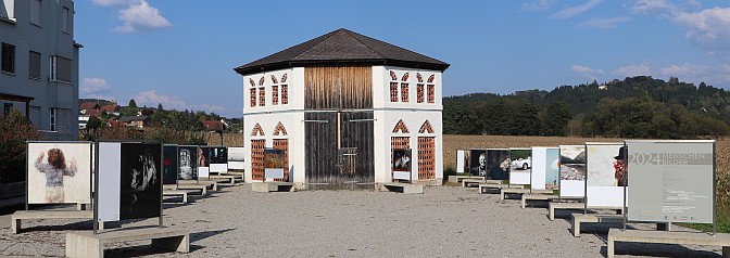 Klingensteiner Achteckstadl, "Menschenbilder"