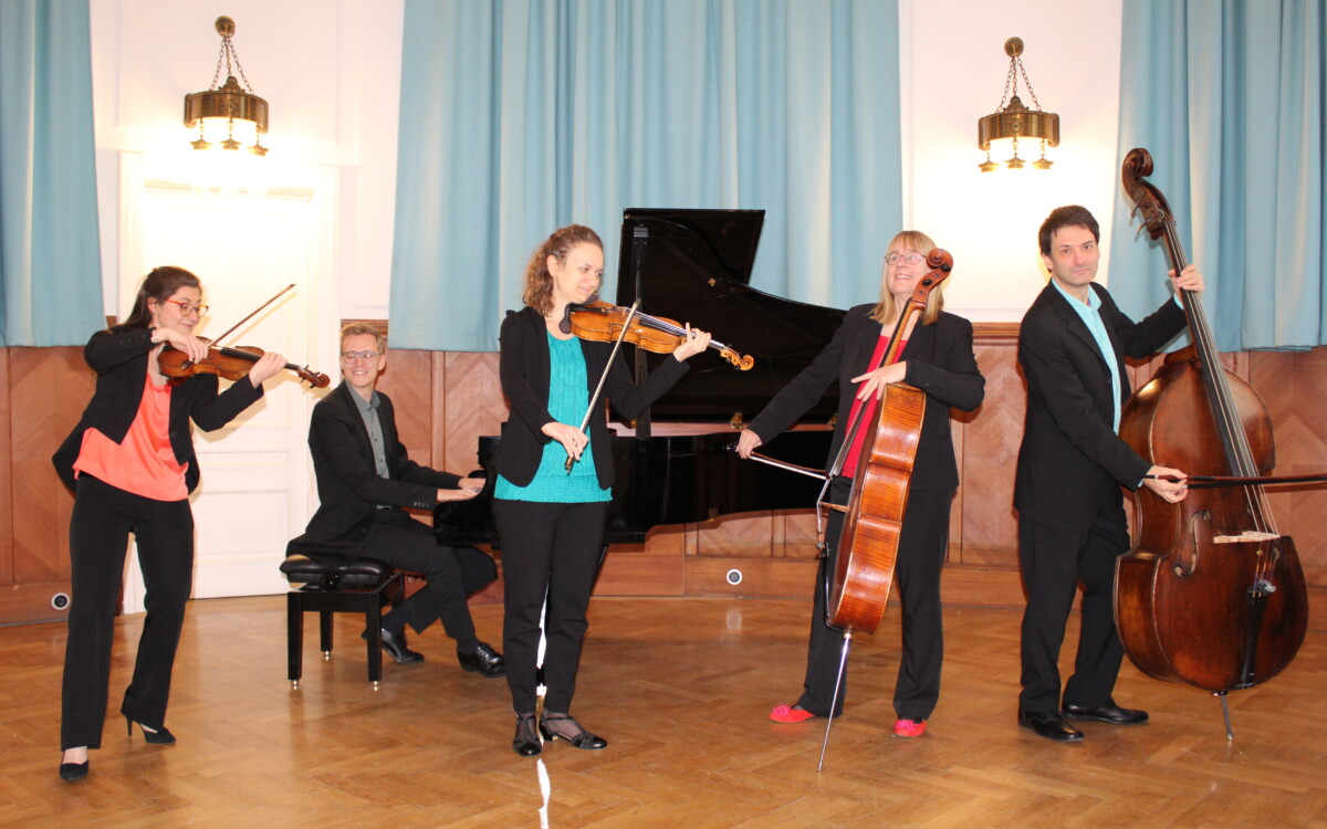 Johann Strauss und (seine) Zeitgenossinnen