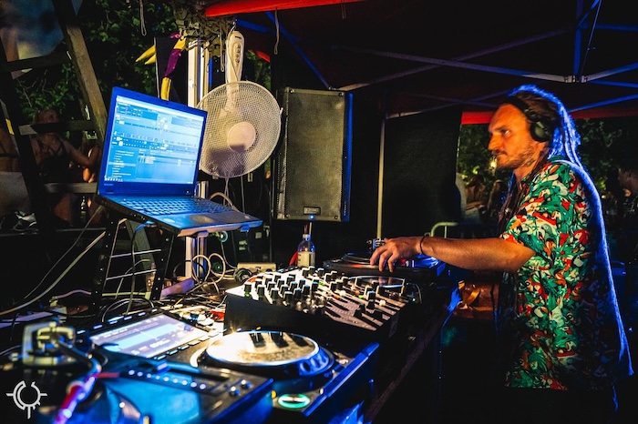 Niesenberger & Dark Matter present Raveyard | postgarage