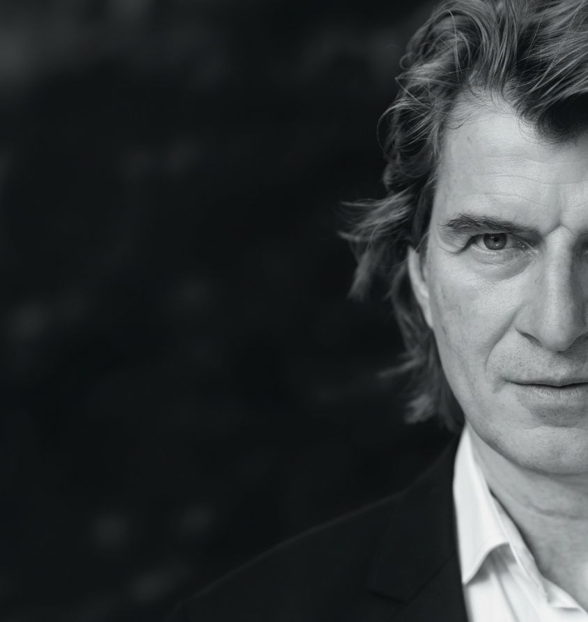 Daniel Doujenis/ K.K.