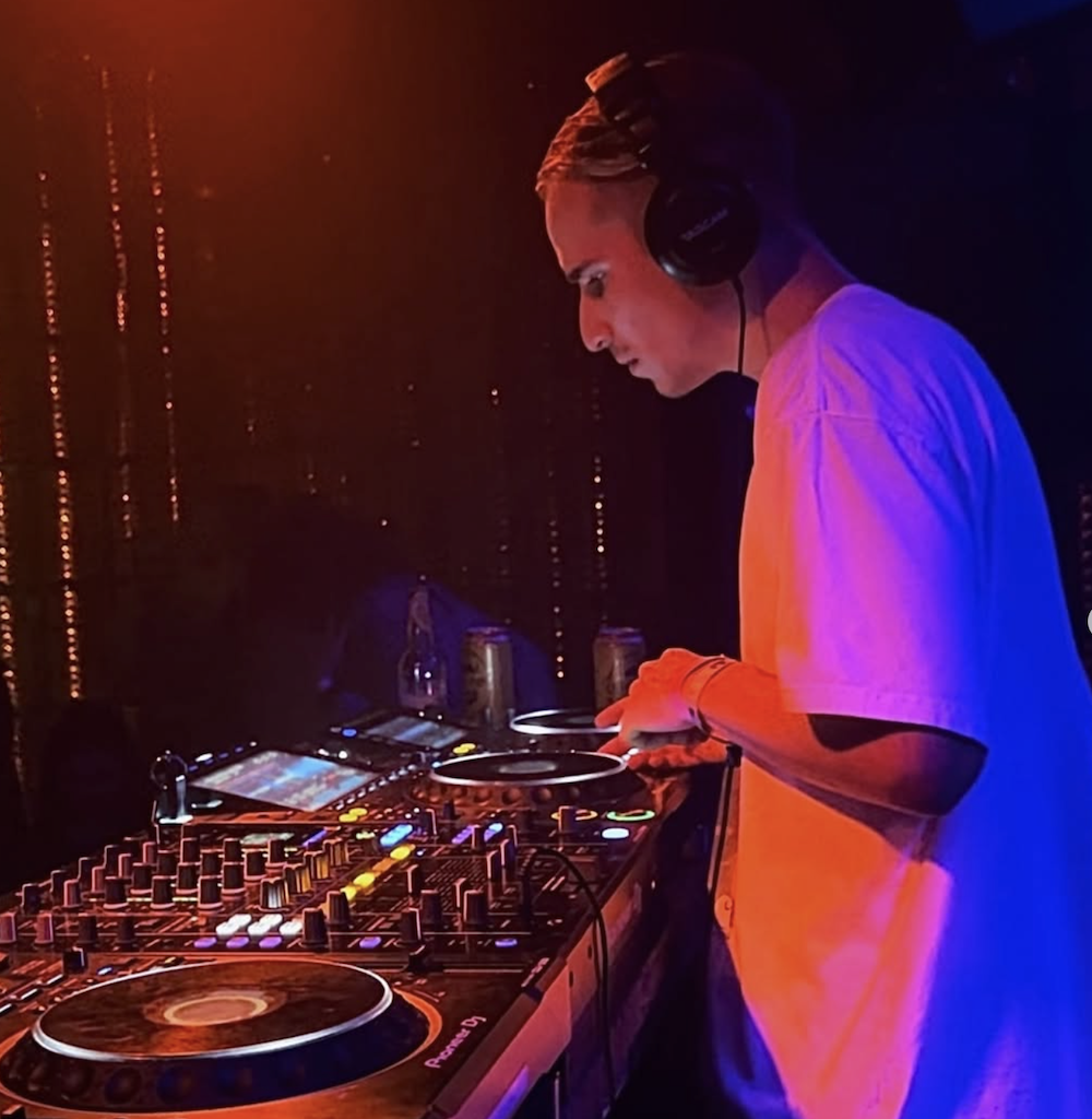 Schallware: Winter Frequencies