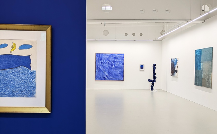 Blau -Gruppenausstellung