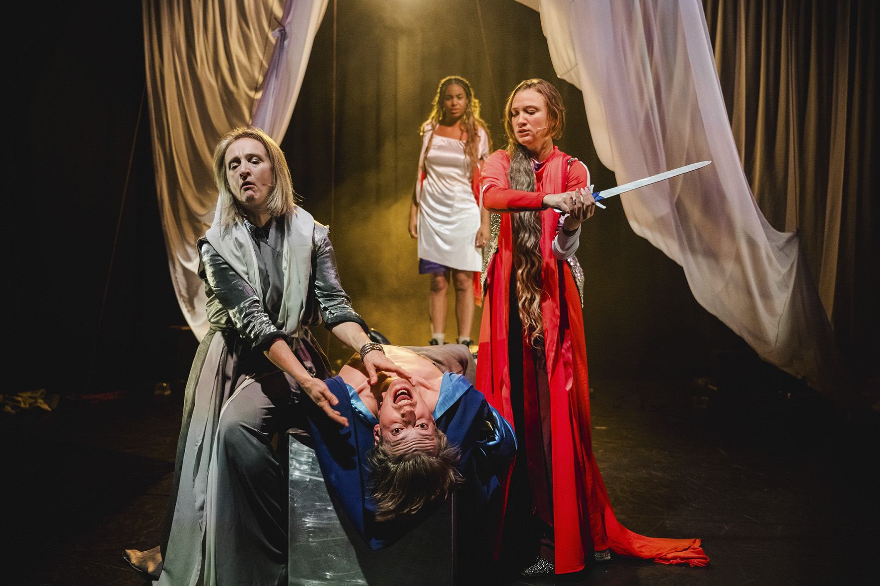 JUDIT ZKT von Femke Van der Steen