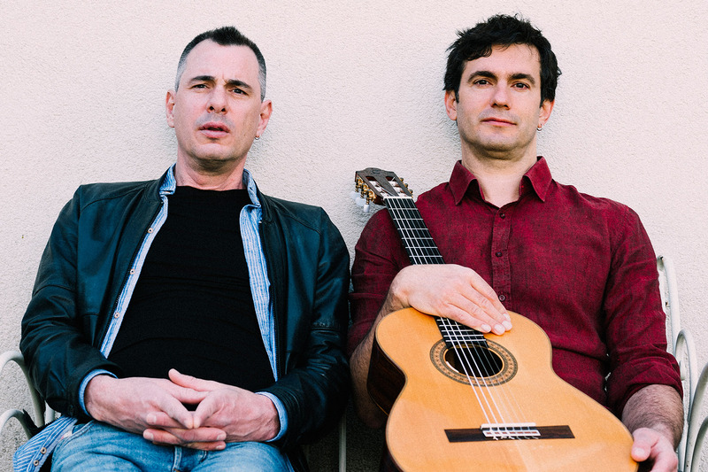 alles gut. Theatercafé.