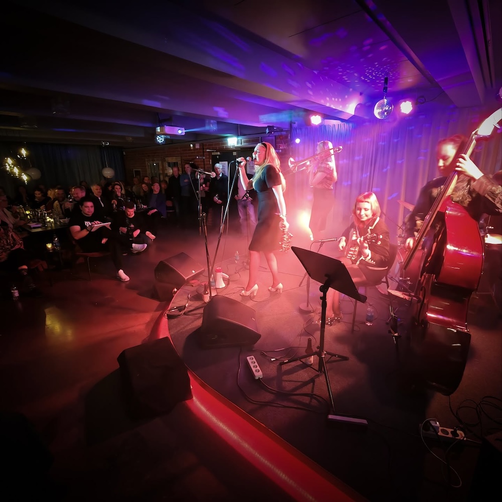 Nanna Carling Swing Band live